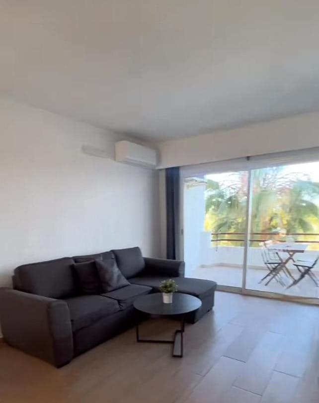 Bright Apartment In Puerto Alcudia 阿尔库迪亚港 外观 照片